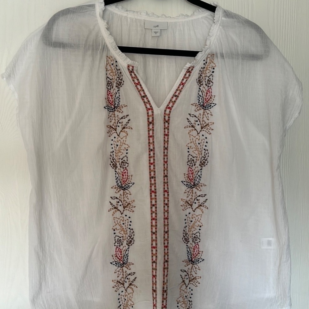 J Jill White Embroidered Summer Top